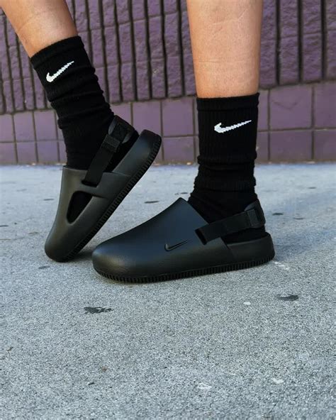 nike calm mule